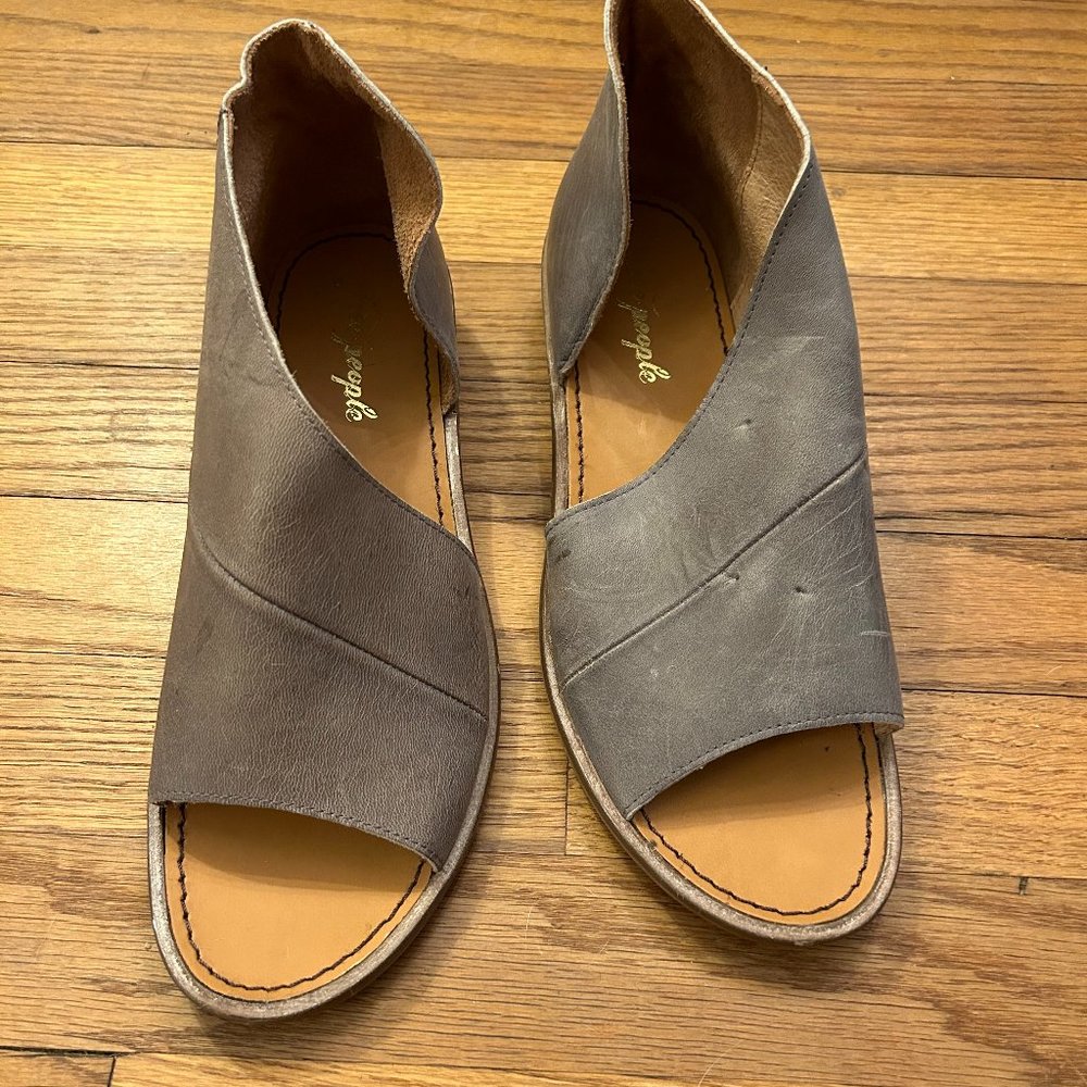 Beautiful Grey Mont Blanc Sandals from Free People- Size 40 (Women's 10)